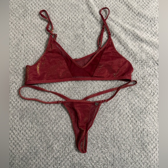 Red Bikini Set with Adjustable Straps and Smooth Fabric - Picture 1 of 1